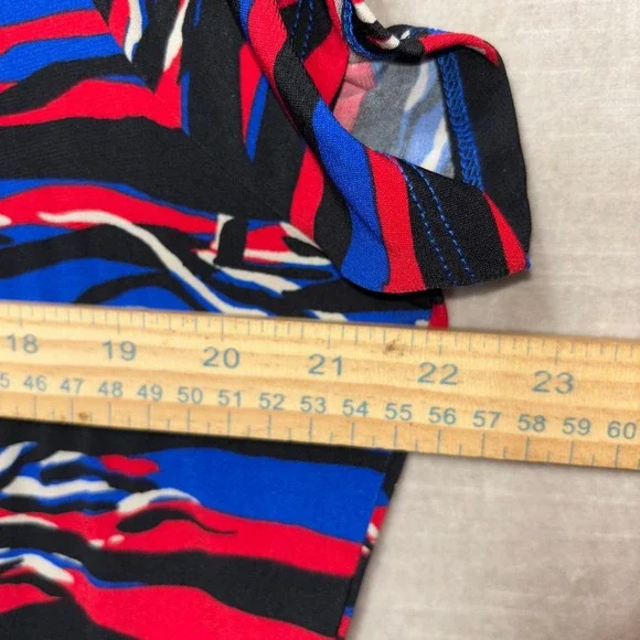 Liz Claiborne Career Womens L Blue Red Black Abstract Print Short Sleeve Top - Picture 4 of 6